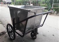 Xe gom rác tiện thu gom rác