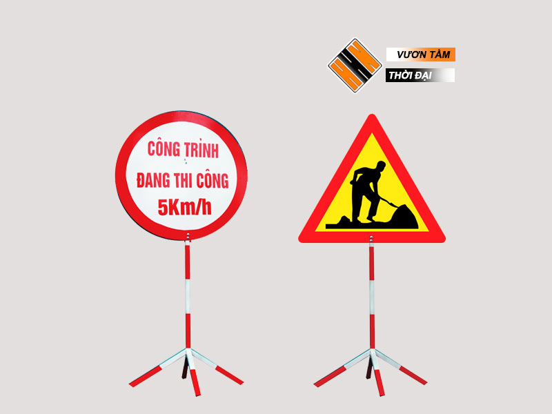Biển cảnh báo công trường